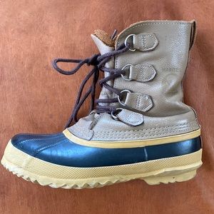 Iconic Vintage Sorel Manitou made in Canada